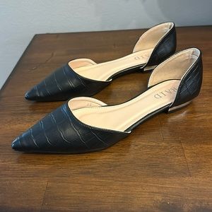 I wore only a few times, after having my daughter my feet grew. They look great!